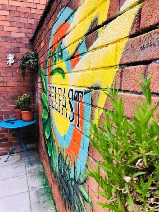 Cosy Two Bed Terraced House 7Min Drive From City Belfast Exterior foto
